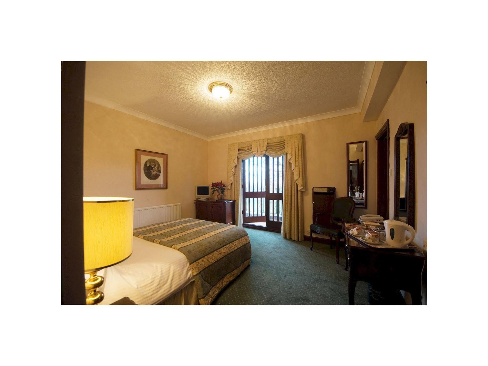 Grimstock Country House Hotel Бирмингам Екстериор снимка